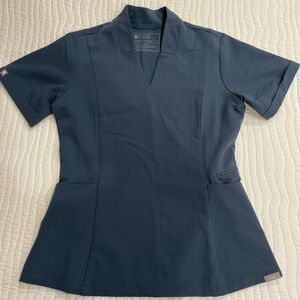 Figs Top- Dark Harbor Inala - Slim Scrub Top- XS
